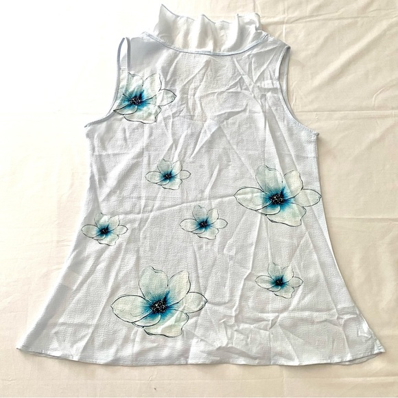 Made With Love Floral Blouse - Picture 2 of 7